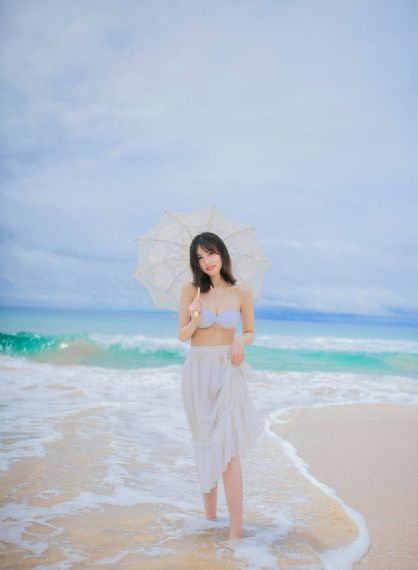 李丽珍不纽扣的女孩